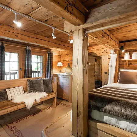 3*, Ferme Renovee, 10 Pers, Proche Pistes, Garage, Animaux Admis - Fr-1-304-162 Chalet *